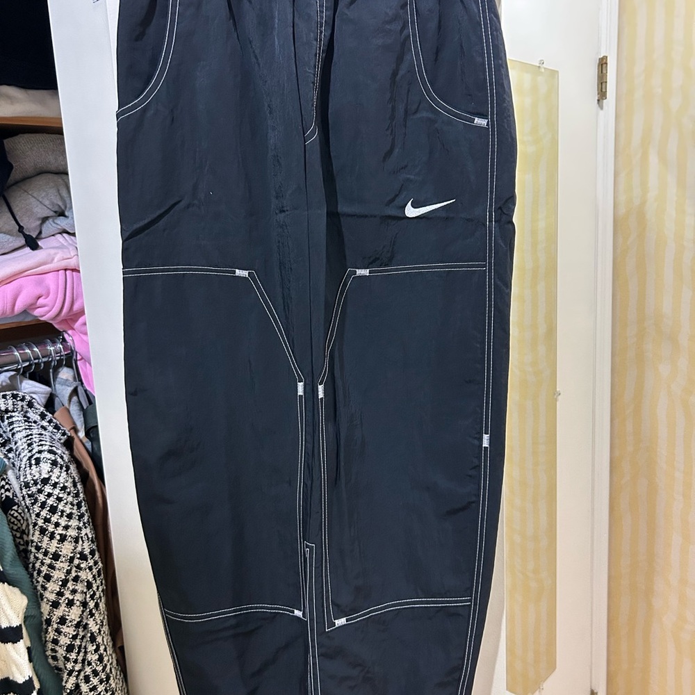 Nike Black Cargo Skirt with Sleek Design